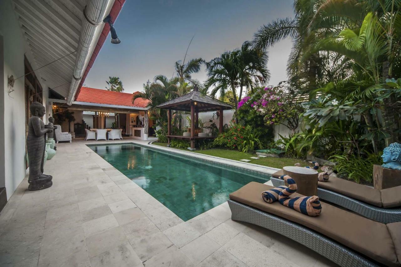 Coco Poco Villa Seminyak エクステリア 写真