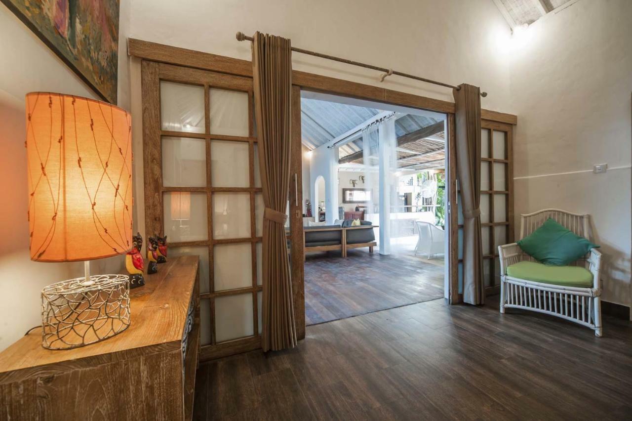 Coco Poco Villa Seminyak エクステリア 写真