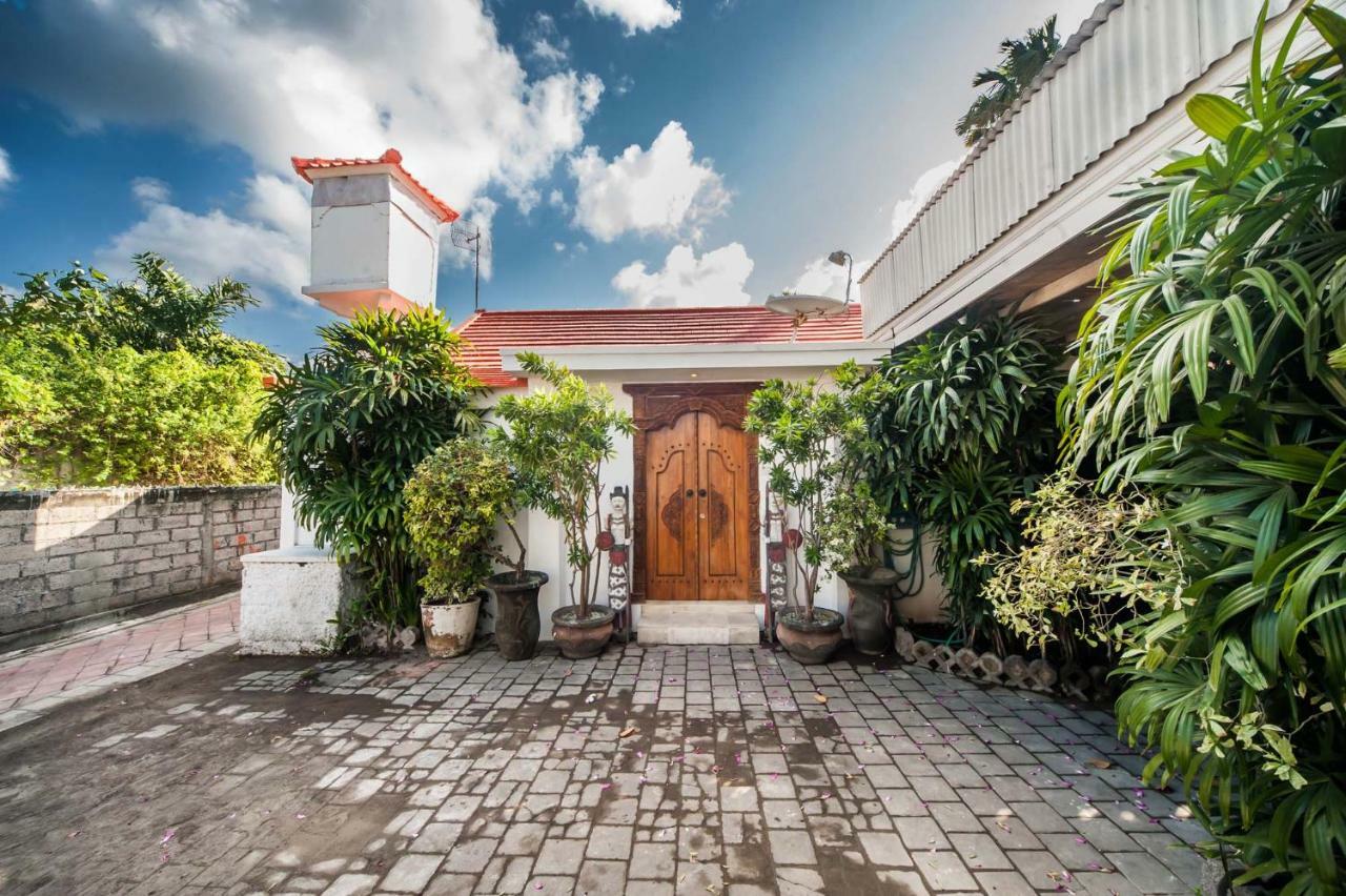 Coco Poco Villa Seminyak エクステリア 写真