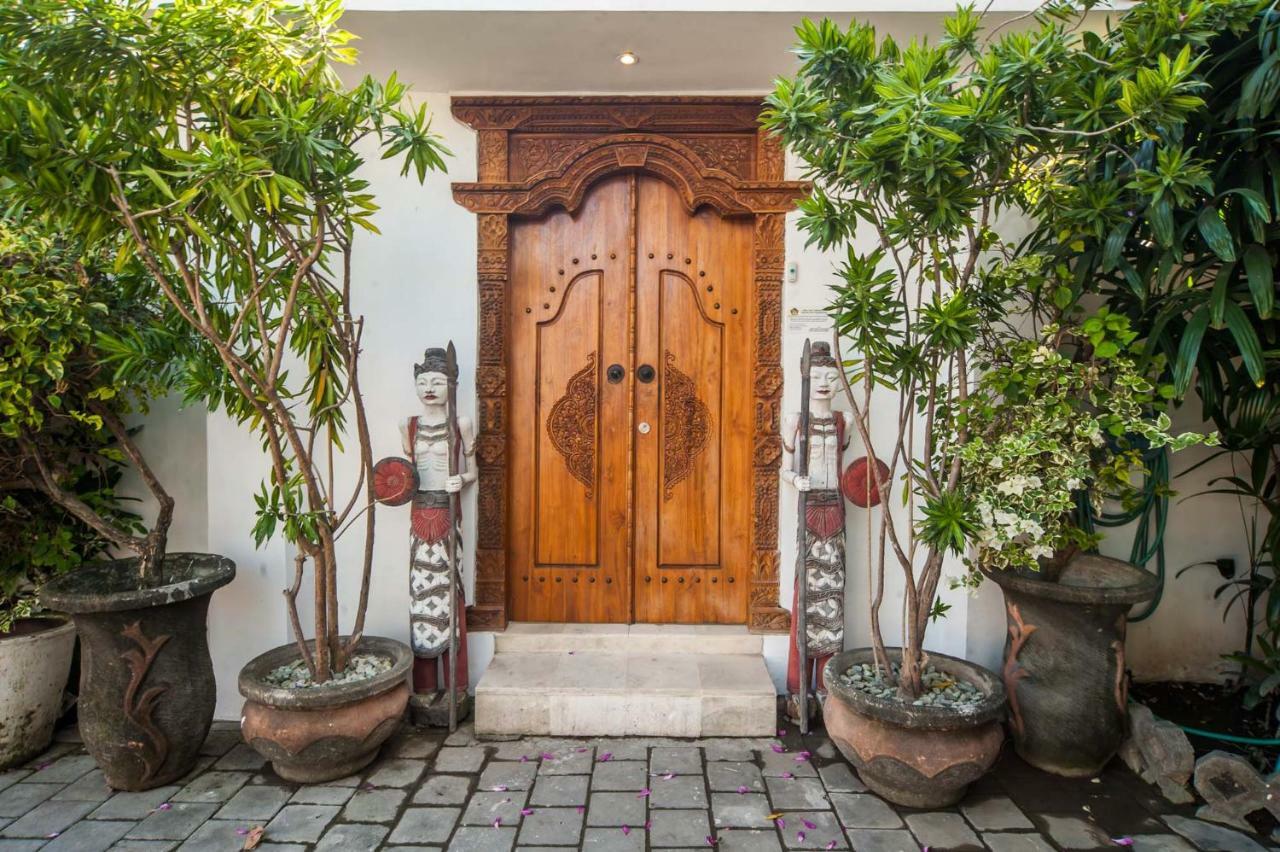 Coco Poco Villa Seminyak エクステリア 写真