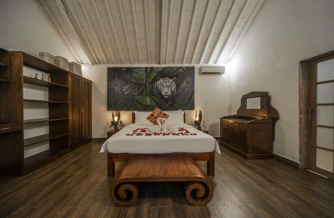 Coco Poco Villa Seminyak エクステリア 写真