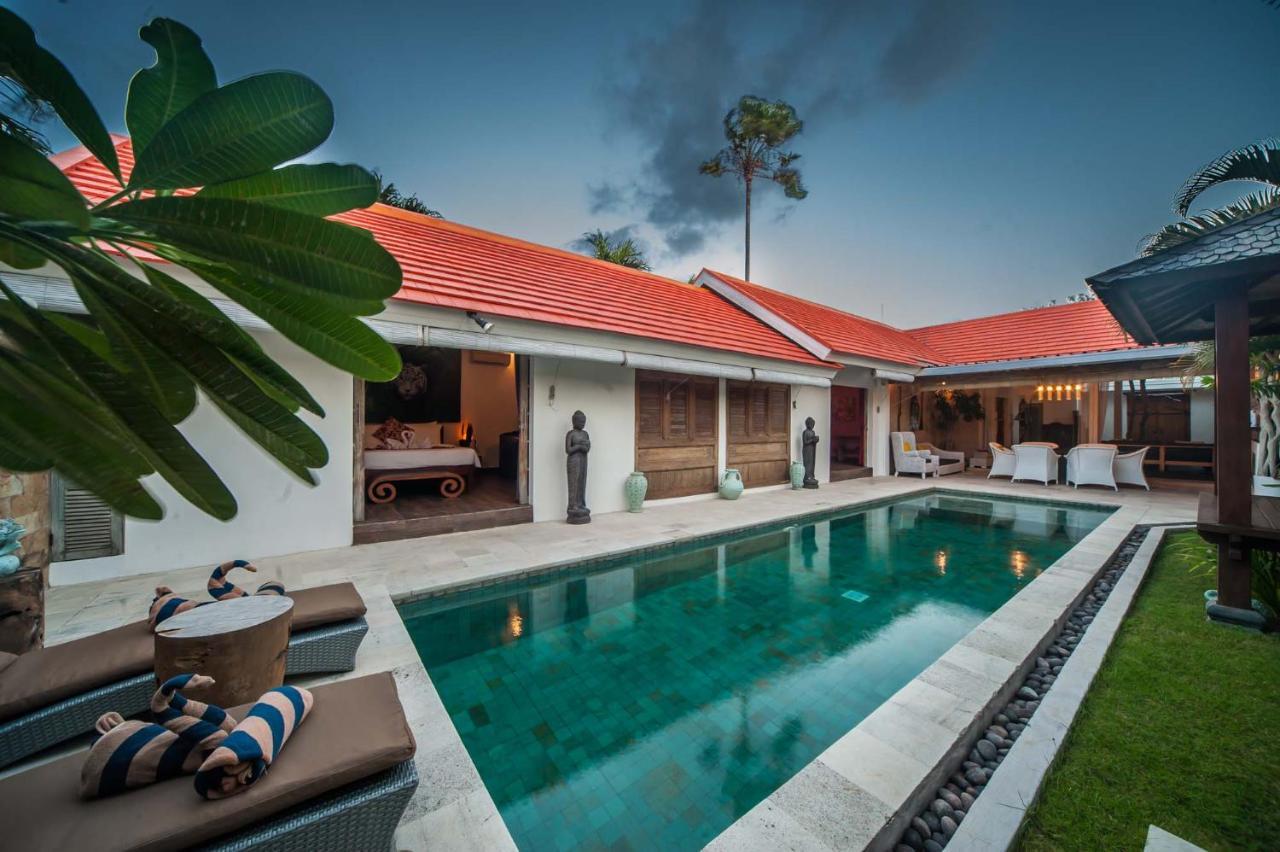 Coco Poco Villa Seminyak エクステリア 写真
