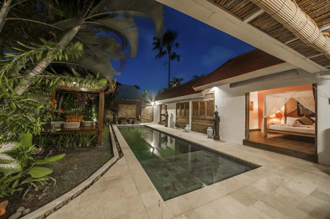 Coco Poco Villa Seminyak エクステリア 写真