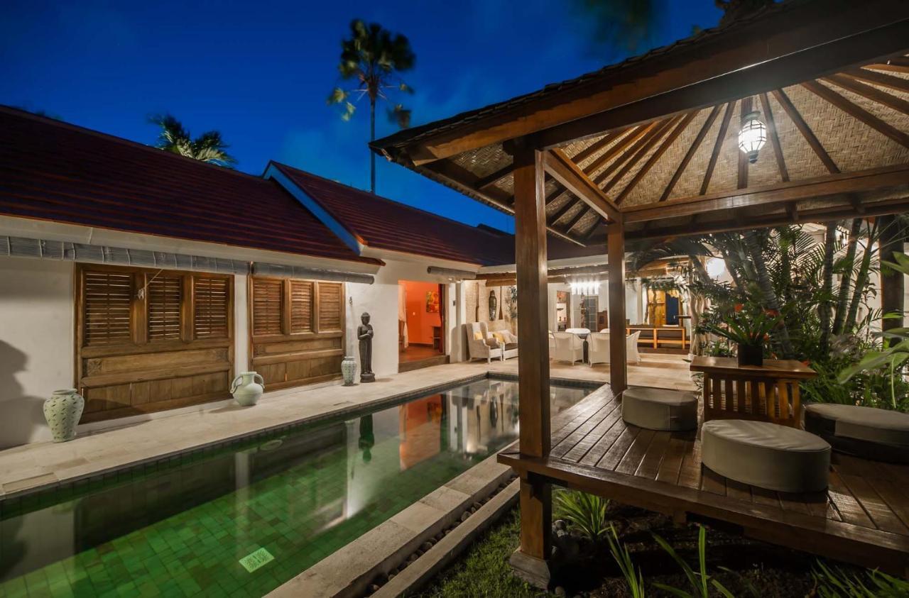 Coco Poco Villa Seminyak エクステリア 写真