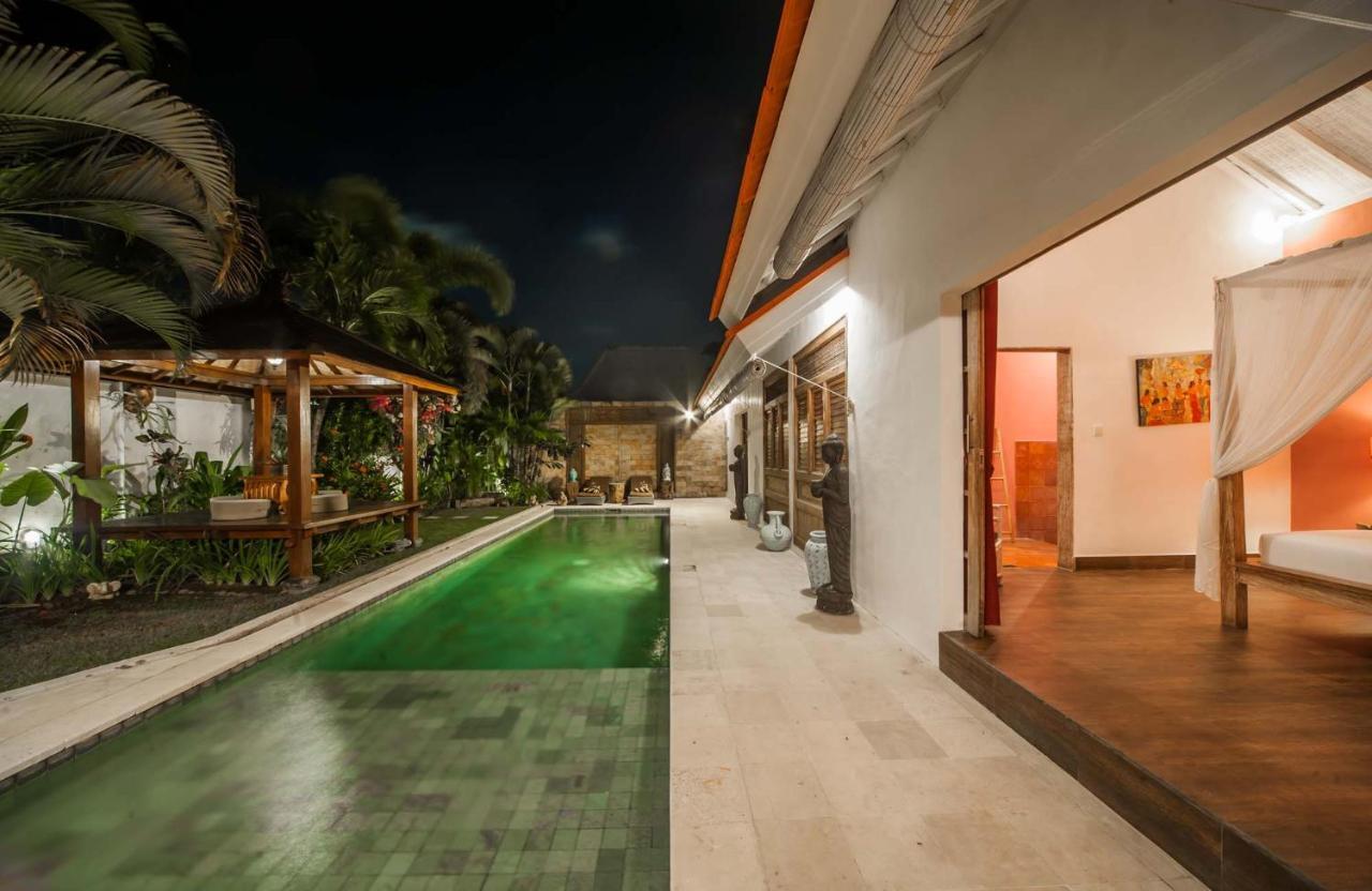 Coco Poco Villa Seminyak エクステリア 写真