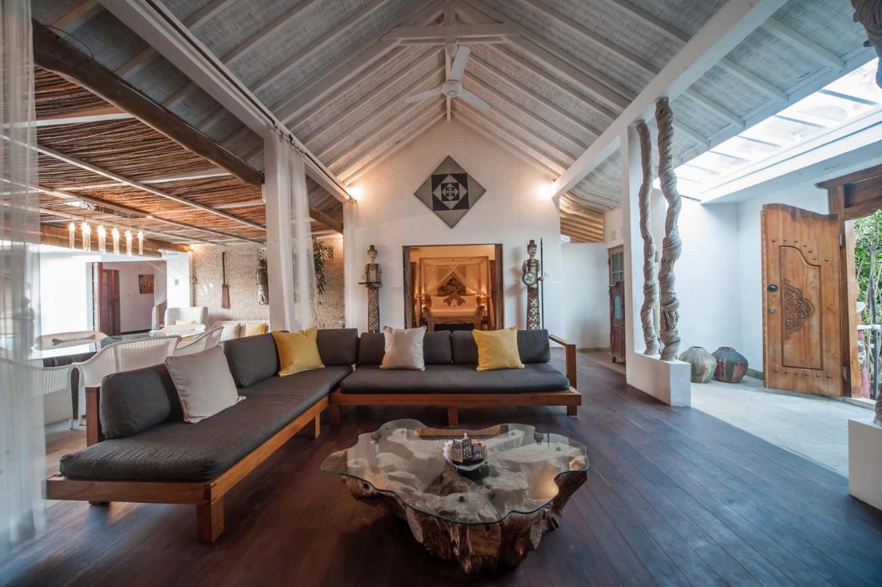 Coco Poco Villa Seminyak エクステリア 写真