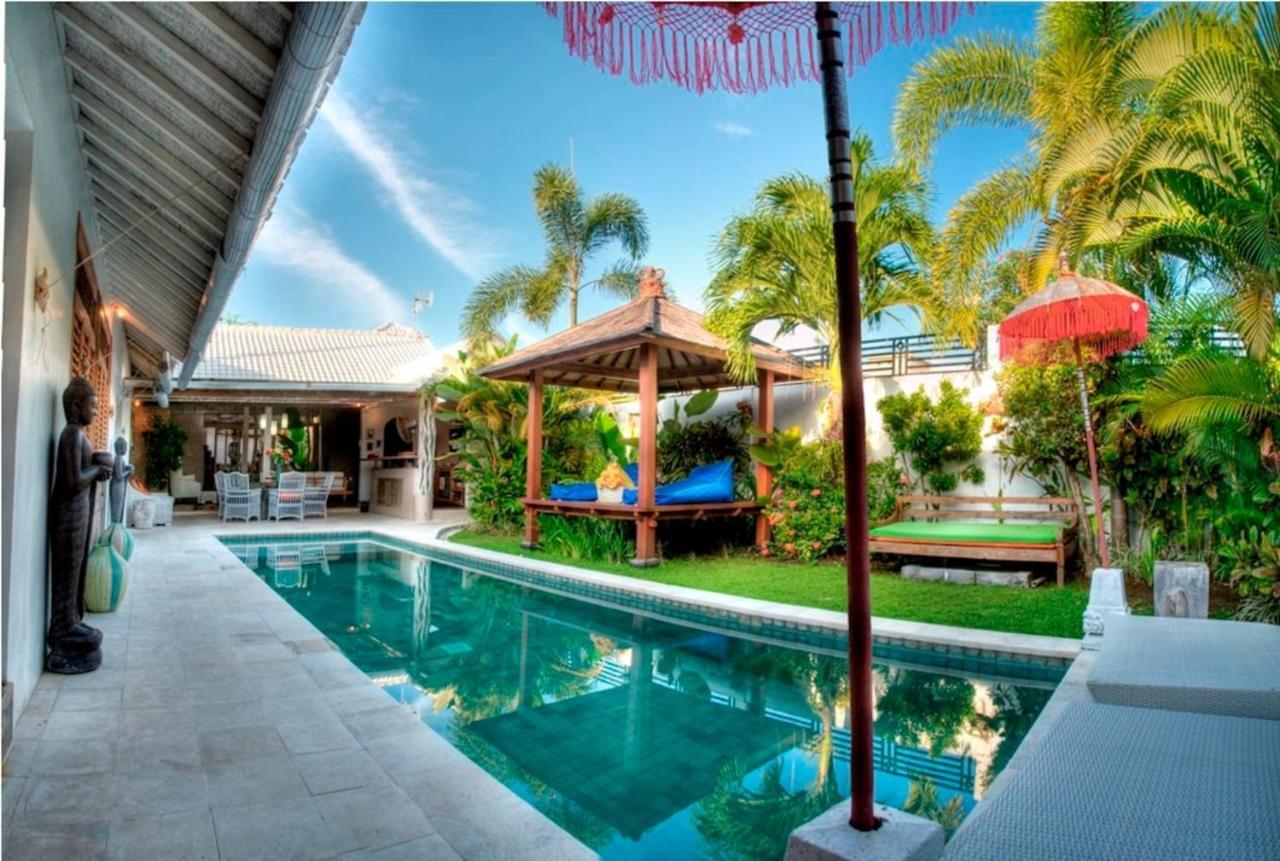 Coco Poco Villa Seminyak エクステリア 写真