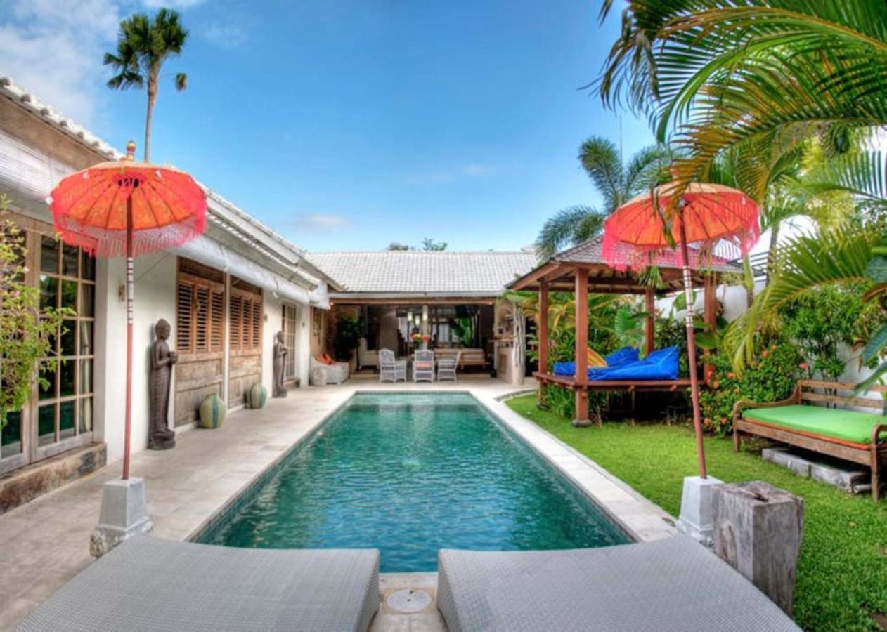 Coco Poco Villa Seminyak エクステリア 写真